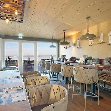 Awesome In Lembruch-dmmer See With Wifi And Indoor Swimming Pool * Lembruch